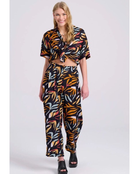 Γυναικεία εμπριμέ παντελόνα με ελαστική μέση Funky Buddha FBL009-109-02 ΠΑΝΤΕΛΟΝΙΑ Γυναικεία εμπριμέ παντελόνα με ελαστική μέση Funky Buddha FBL009-109-02 ΠΑΝΤΕΛΟΝΙΑ