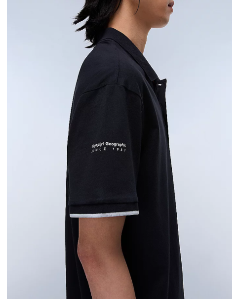 Ανδρική Μπλούζα Πόλο Μακό Napapijri BADGE NP0A4IDA041 Soft Touch POLO T-SHIRTS Ανδρική Μπλούζα Πόλο Μακό Napapijri BADGE NP0A4IDA041 Soft Touch POLO T-SHIRTS