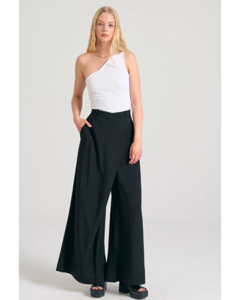 Lyocell blend παντελόνι με ασύμμετρο κούμπωμα Funky Buddha FBL011-111-02 ΠΑΝΤΕΛΟΝΙΑ Lyocell blend παντελόνι με ασύμμετρο κούμπωμα Funky Buddha FBL011-111-02 ΠΑΝΤΕΛΟΝΙΑ