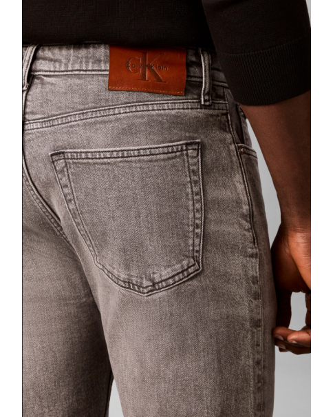 Ανδρικό Jean Παντελόνι Calvin Klein Jeans LV04RH729G Grey SLIM TAPERED JEANS Ανδρικό Jean Παντελόνι Calvin Klein Jeans LV04RH729G Grey SLIM TAPERED JEANS