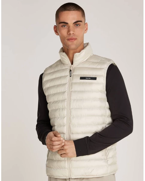 Αμάνικο Μπουφάν Calvin Klein K10K113470 Stony Beige Αμάνικο Μπουφάν Calvin Klein K10K113470 Stony Beige