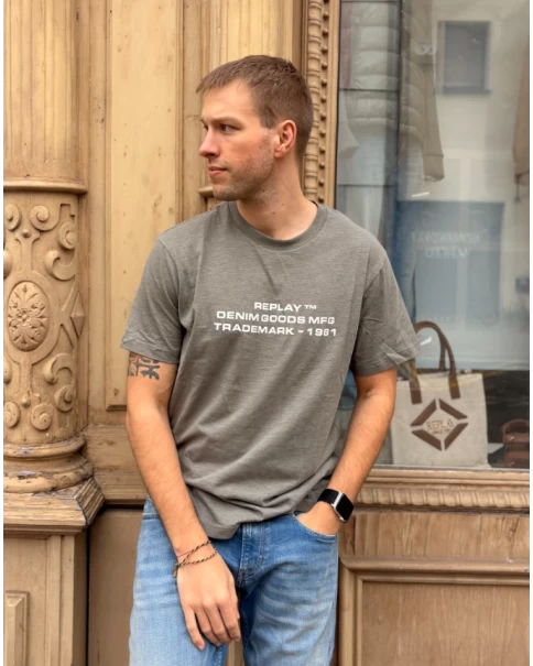 Ανδρικό Λινό T-shirt Replay M3415.24038.583 T-SHIRTS Ανδρικό Λινό T-shirt Replay M3415.24038.583 T-SHIRTS